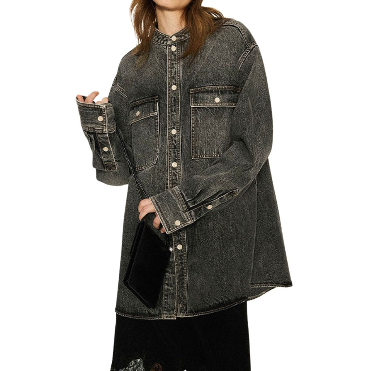 Vestido midi vaquero sin mangas con botones y aberturas en la parte delantera