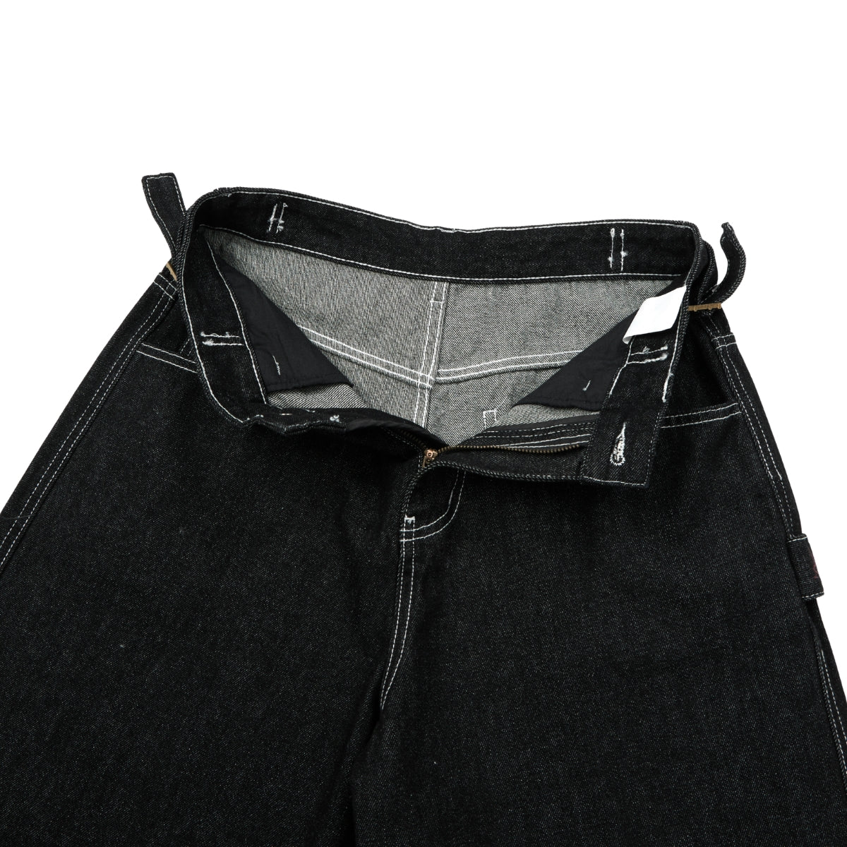 Bermudas con lavado vintage y salpicaduras de tinta