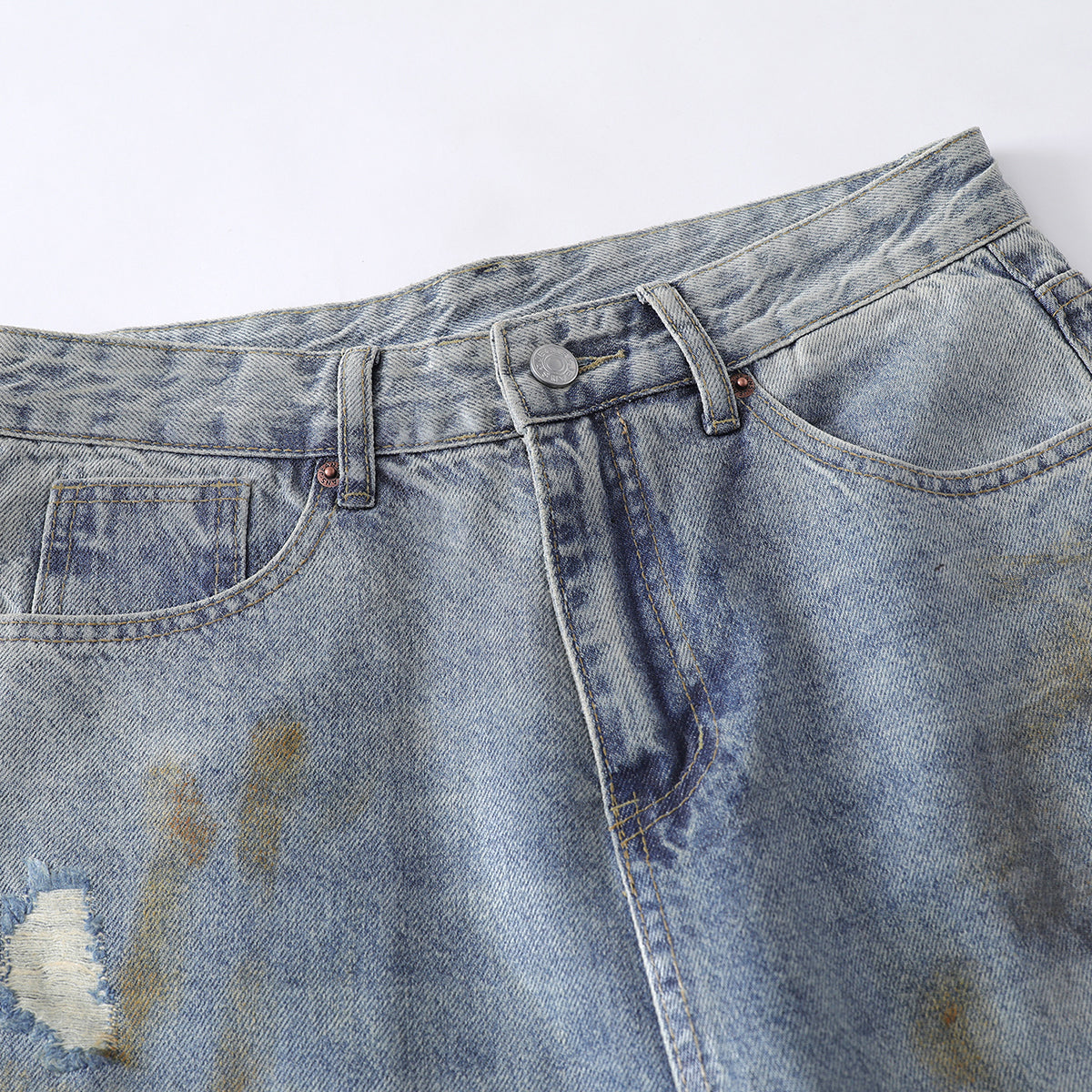 Grunge-Style Paint-Splatter Baggy Jeans