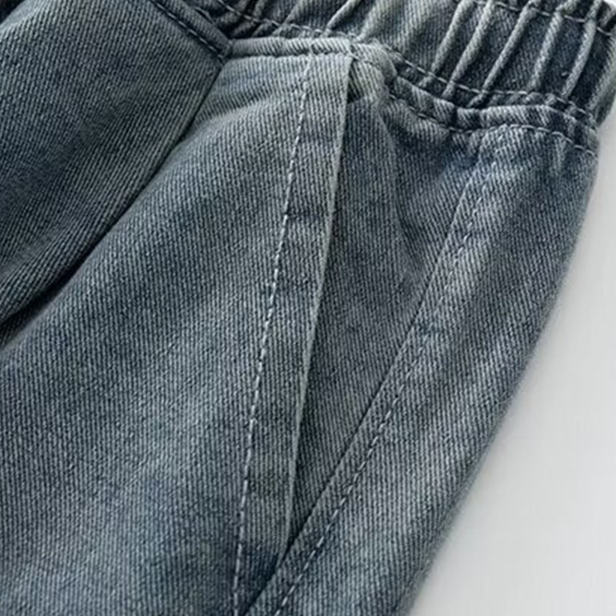 Bermudas vaqueras rasgadas con parches de camuflaje