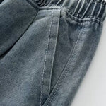 Bermudas vaqueras rasgadas con parches de camuflaje