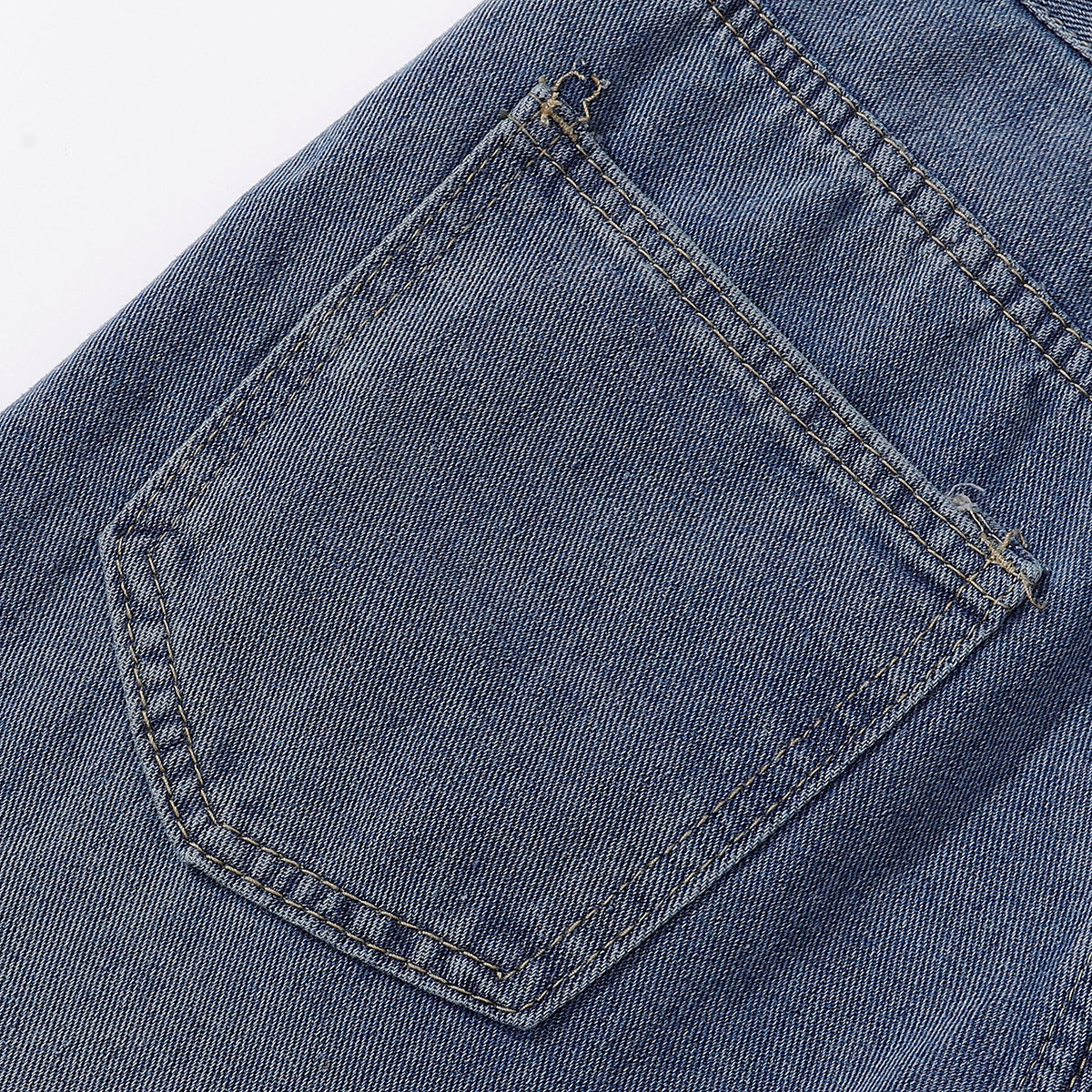 Bermudas vaqueras rasgadas con parches de camuflaje