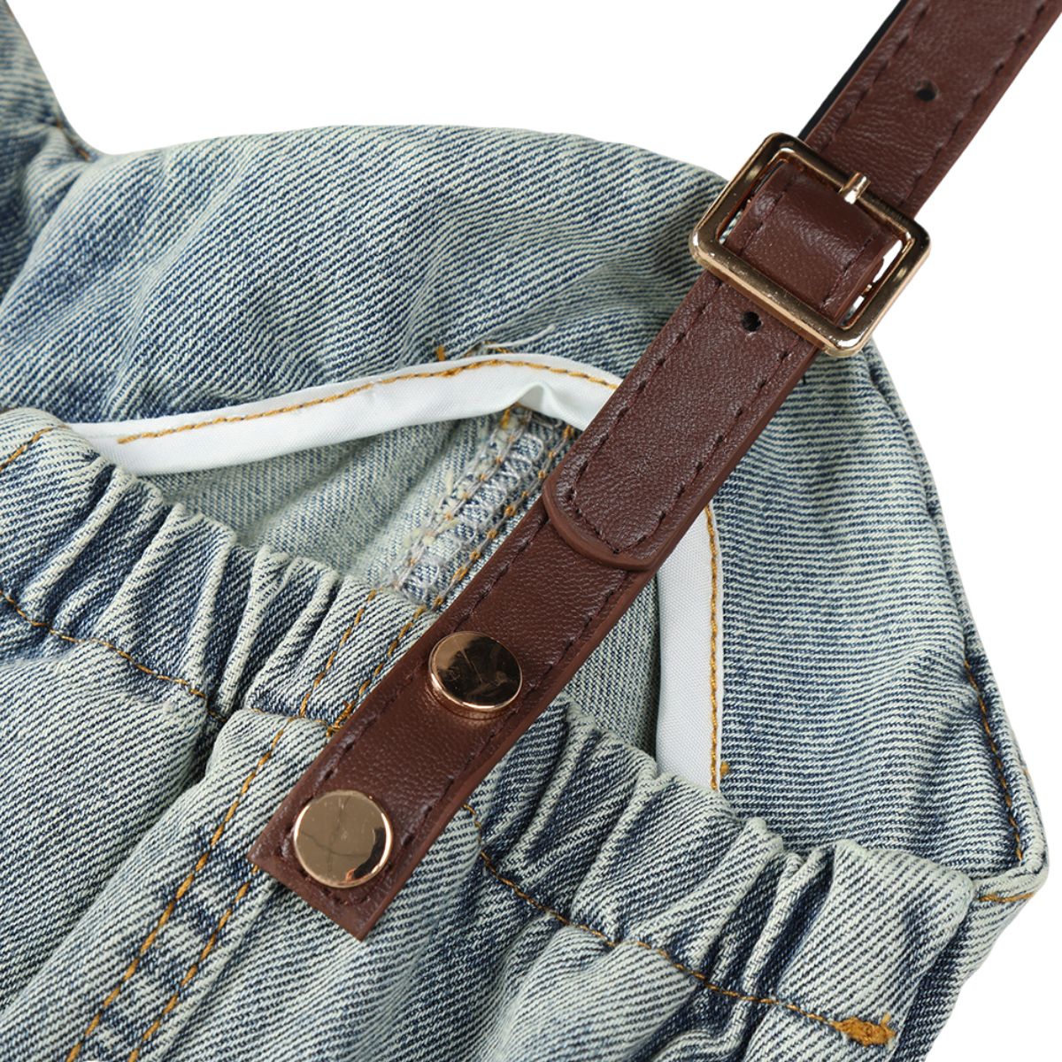 Falda vaquera con bordado de perlas y lavado vintage