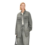 Vestido midi vaquero sin mangas con botones y aberturas en la parte delantera