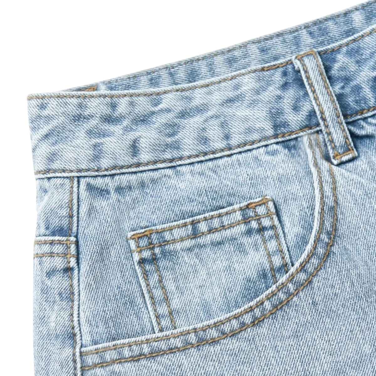 Men’s Vintage Y2K Streetwear Style Baggy denim shorts