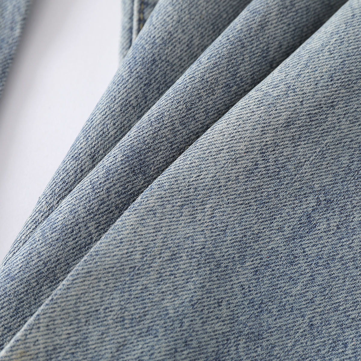 Grunge-Style Paint-Splatter Baggy Jeans