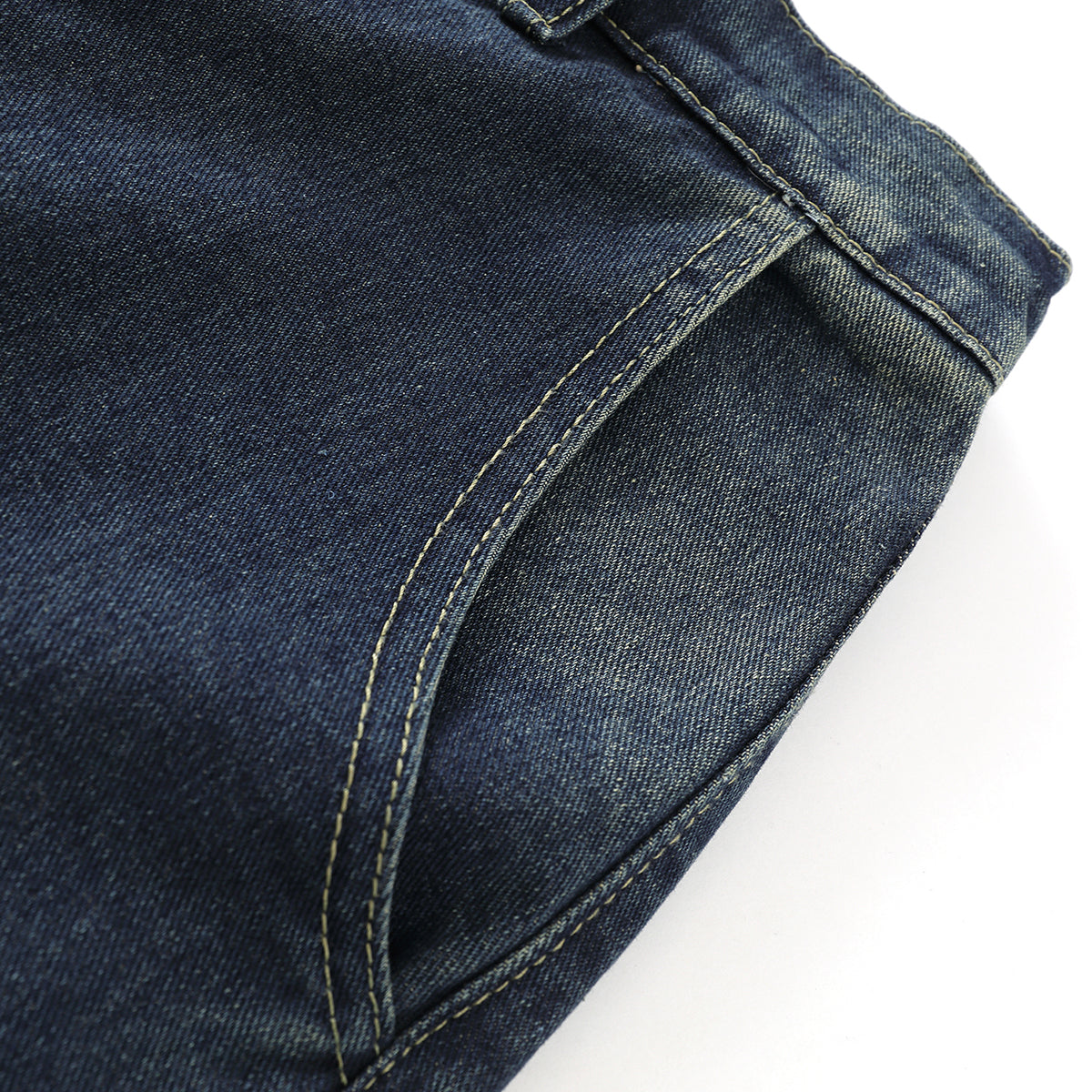 Bermudas con cintura elástica y cremallera decorativa