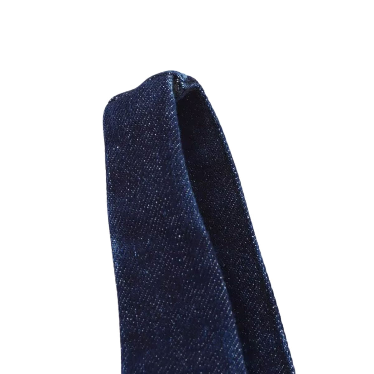 Falda vaquera con bordado de perlas y lavado vintage