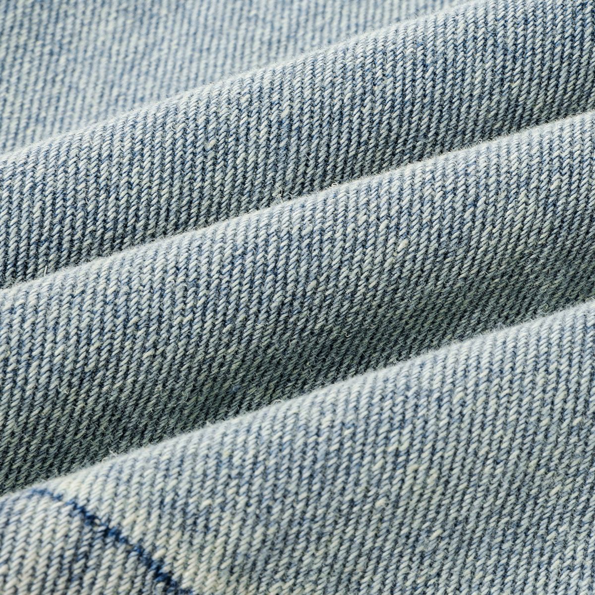 Falda vaquera con bordado de perlas y lavado vintage