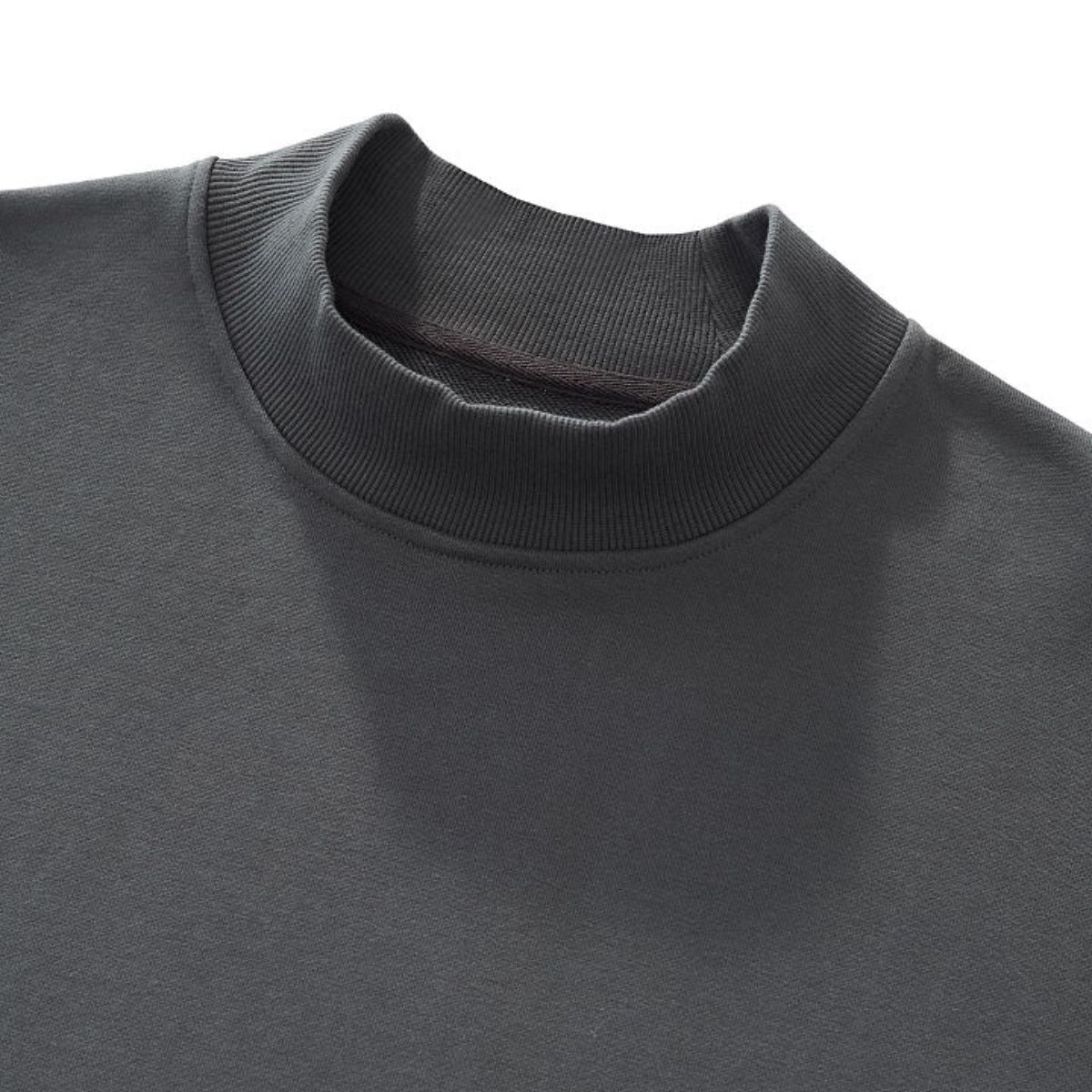 Short‑Wide Mock Neck Sweatshirt With Raw Frayed Loop Hem