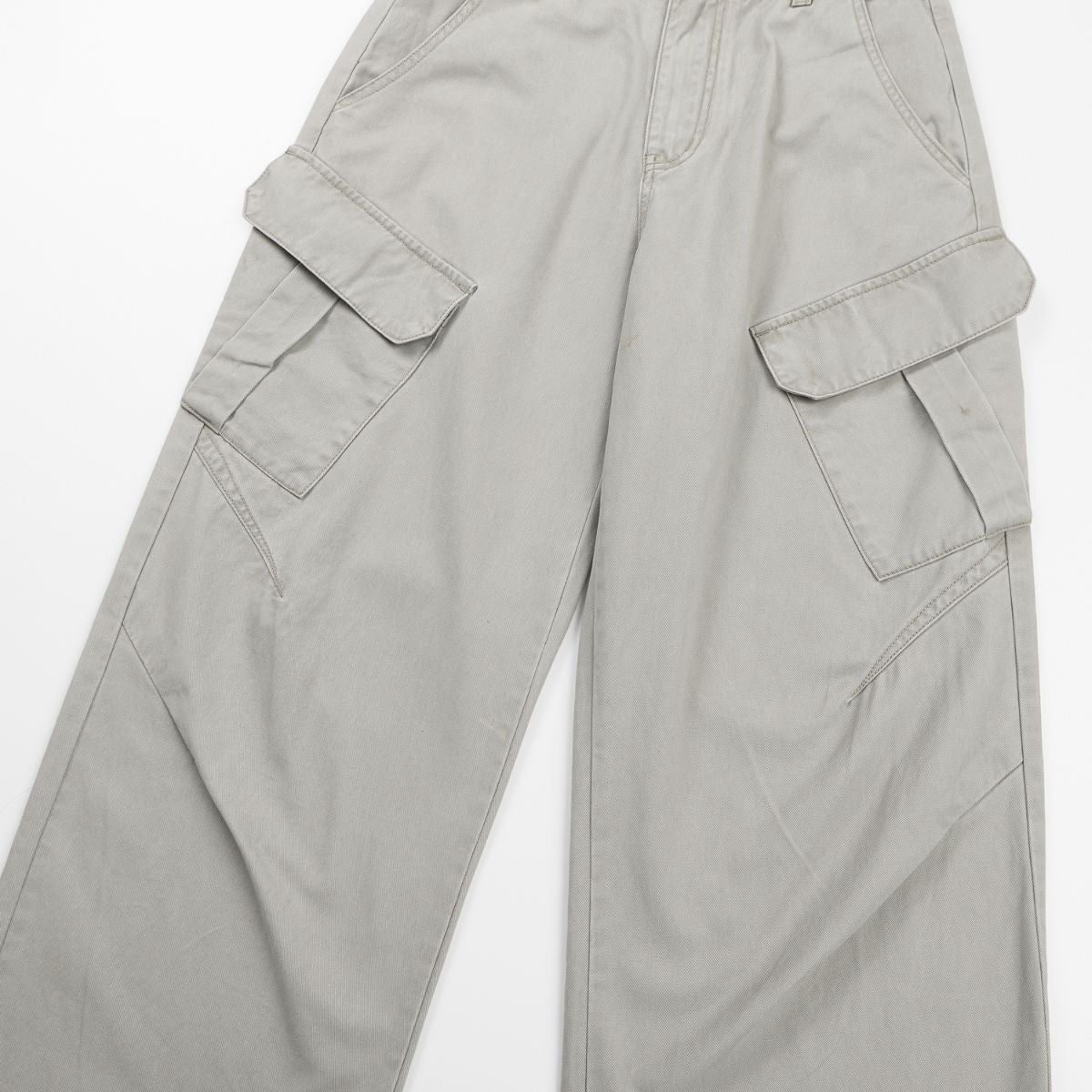 Deconstructed Curved Wide‑Leg Cargo Pants