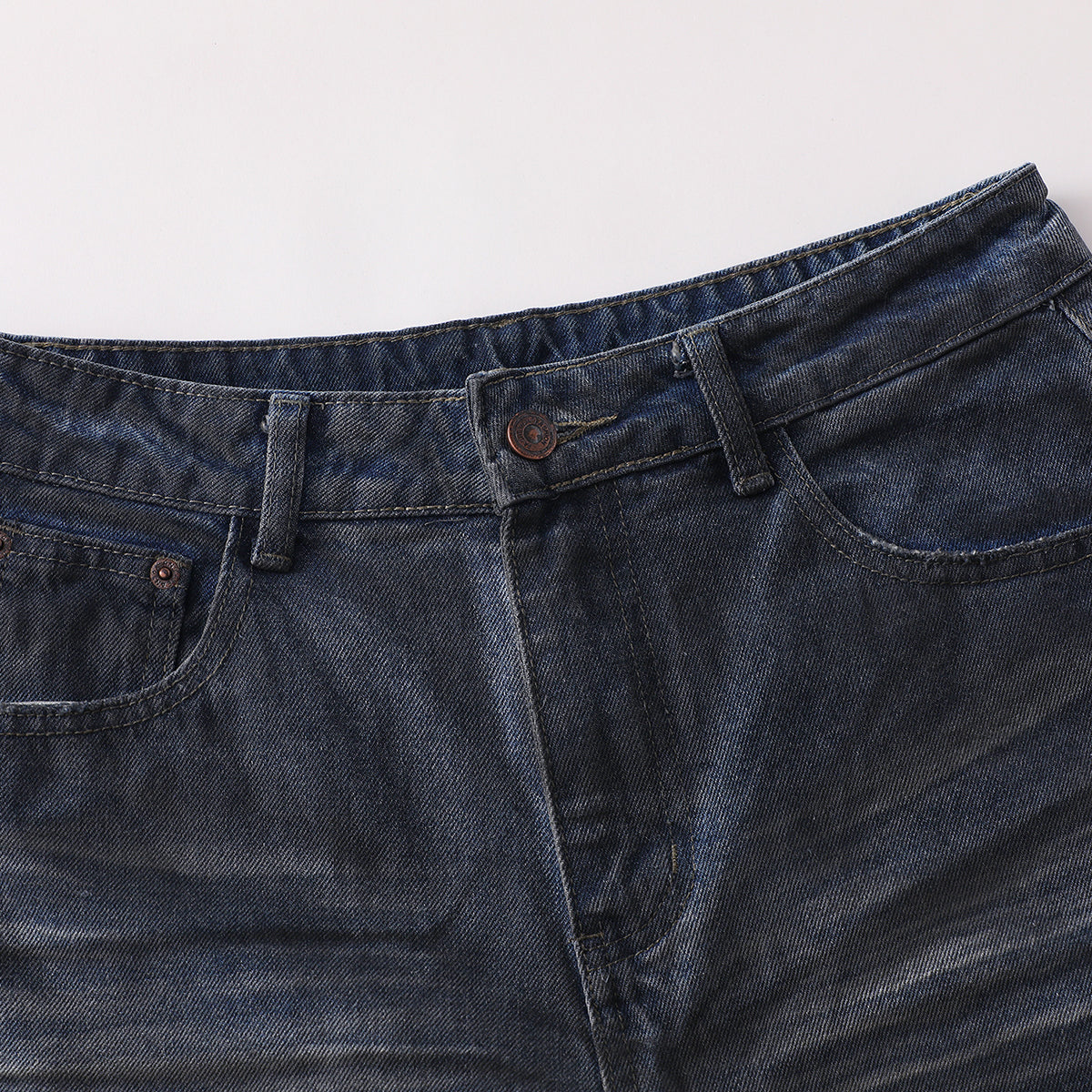 Fray Hem Vintage Wide-Leg Distressed Jeans