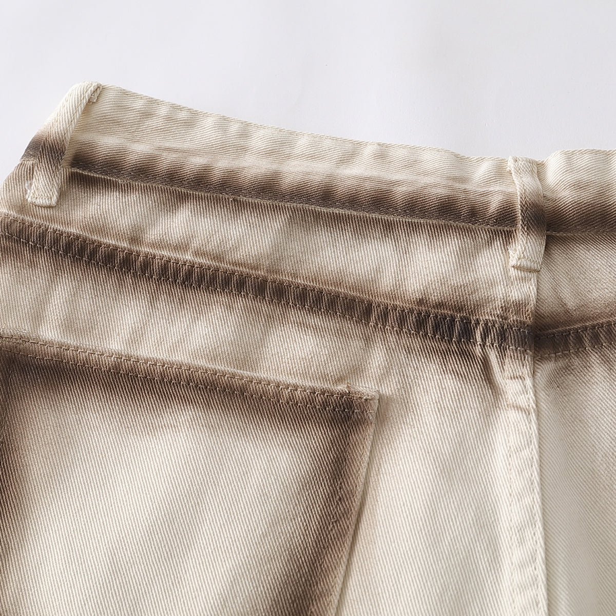 Contrast Edge Washed Wide-Leg Jeans