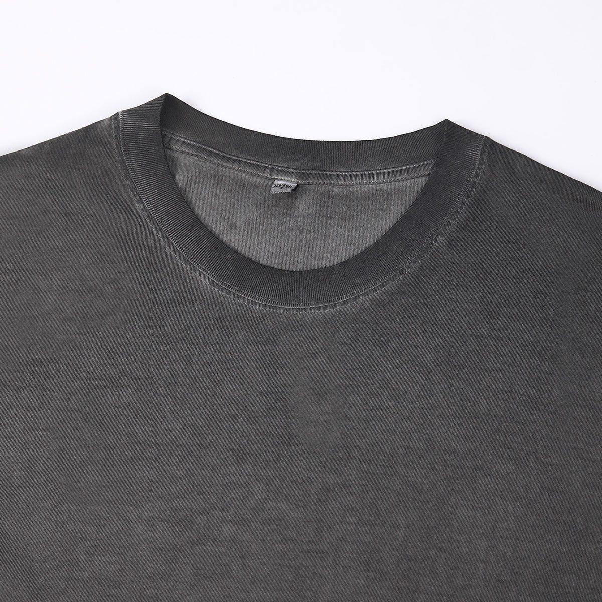 Camiseta holgada con lavado intenso de 7.8 oz