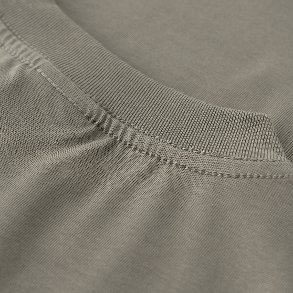 Women's Solid Color Crew Neck Tee 7.5oz-INNBLAC Fashion Apparel