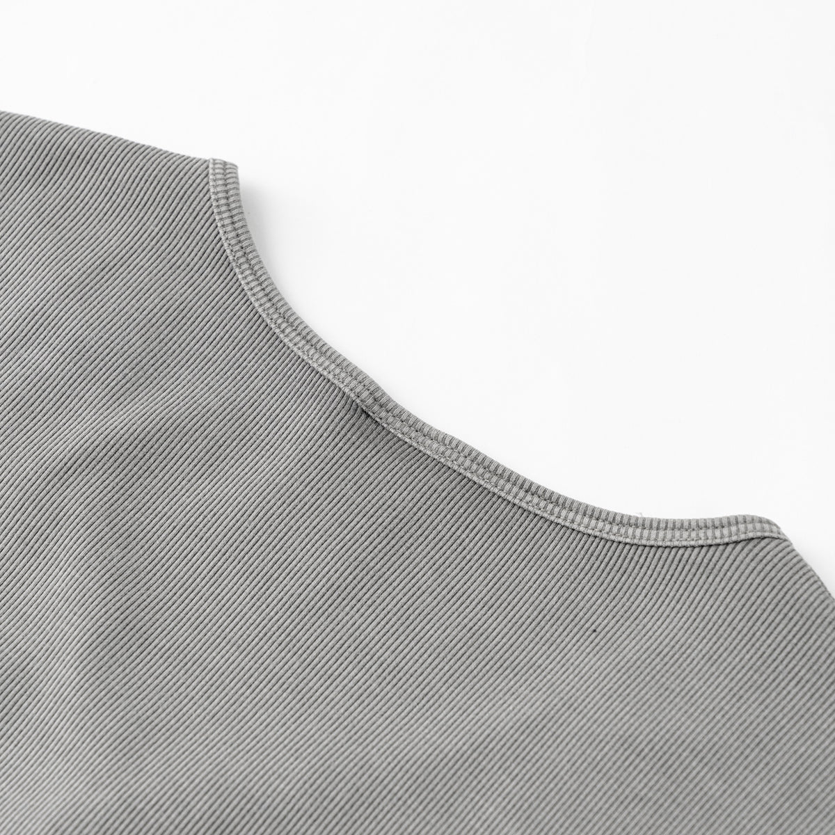 Camiseta Henley de canalé de manga corta de 8 oz