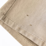 Pantalones cortos desgastados y descoloridos