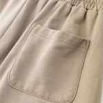 Pantalones cortos desgastados y descoloridos