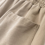 Pantalones cortos desgastados y descoloridos