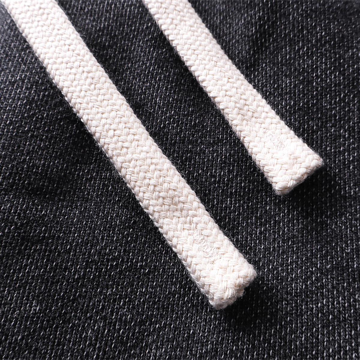 Pantalones cortos desgastados con lavado a la piedra