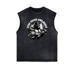 Camiseta deportiva sin mangas con estampado desgastado