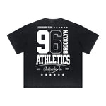 Camiseta deportiva retro con estampado deshilachado vintage