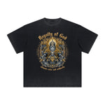 Camiseta vintage con estampado de dioses y fe deshilachados