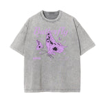 Camiseta con estampado de mariposas lavadas a la piedra