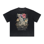 Camiseta vintage con estampado floral deshilachado