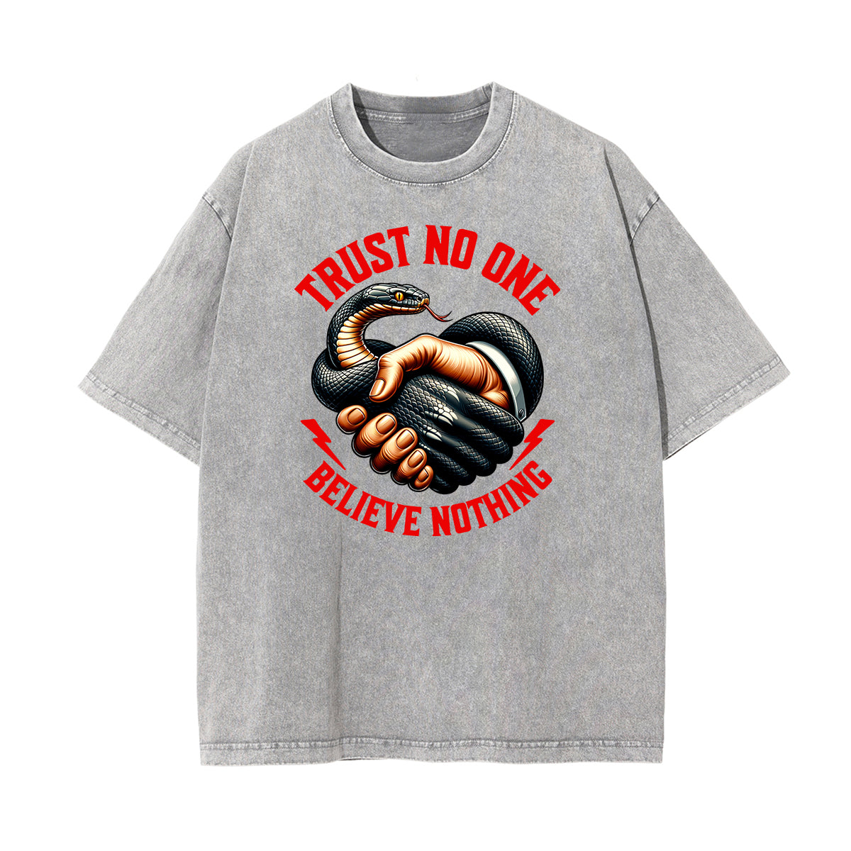 Camiseta con estampado de serpiente lavado a la piedra