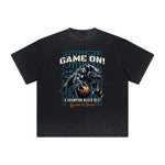 Camiseta con estampado de baloncesto descolorido intenso