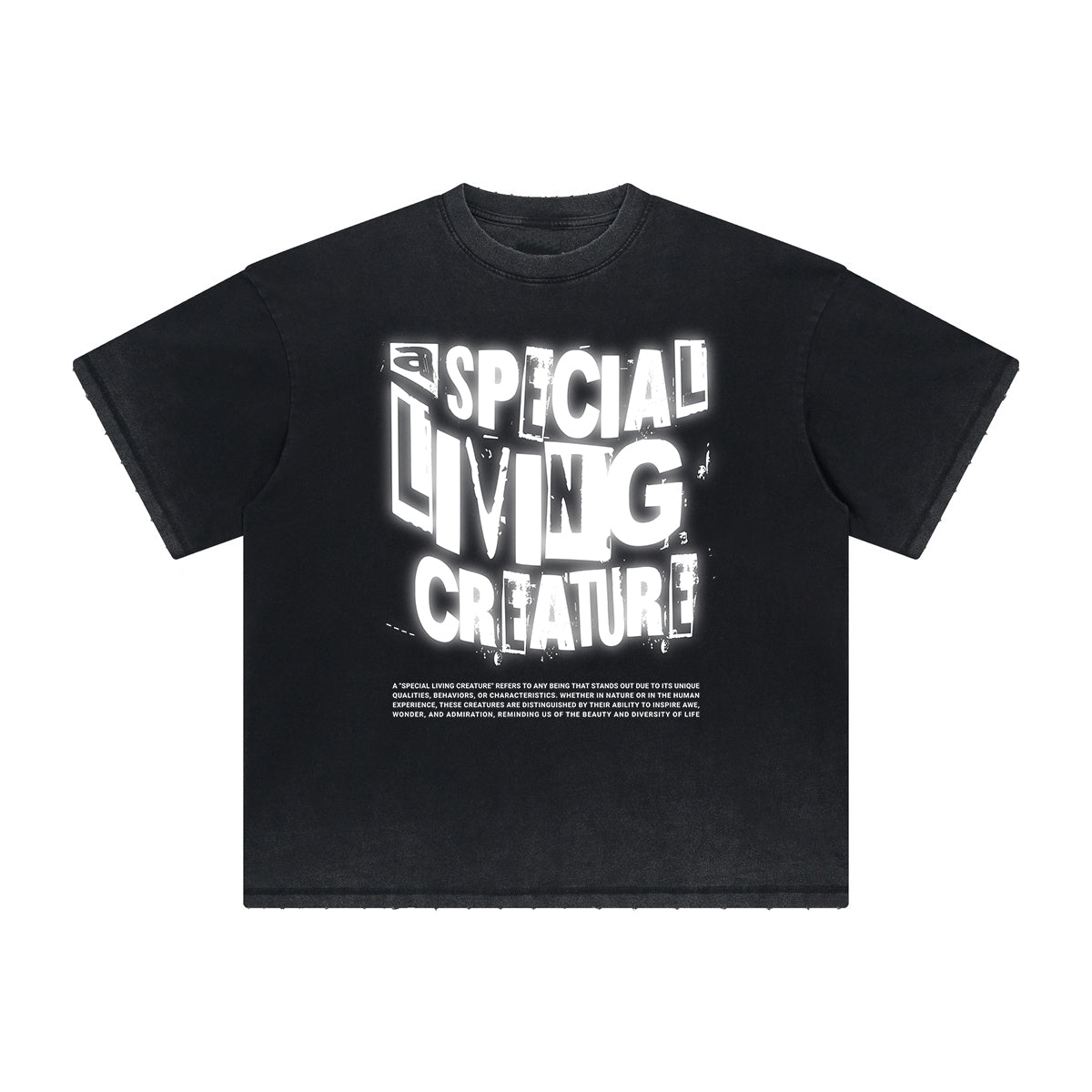 Camiseta con tipografía en negrita y desvanecimiento intenso