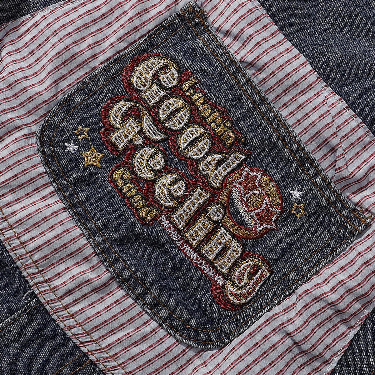 Pantalones vaqueros holgados con estampado de serpiente