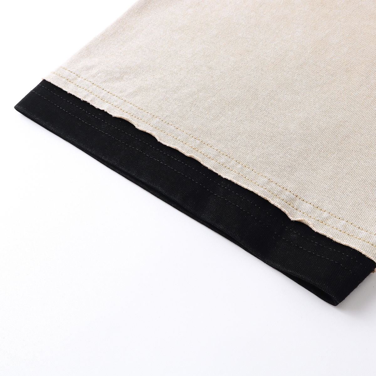 Camiseta batik vintage lavada con ribetes de 7.5 oz