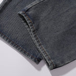 Pantalones vaqueros holgados con estampado de serpiente