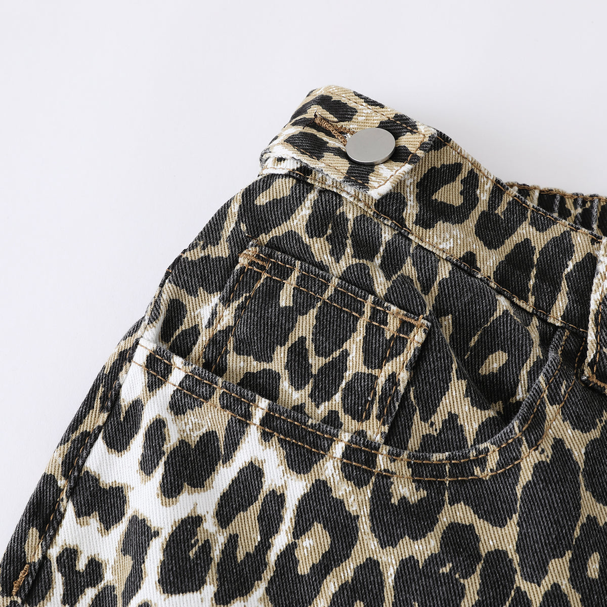 Straight Leg Leopard Bermuda Cotton Shorts