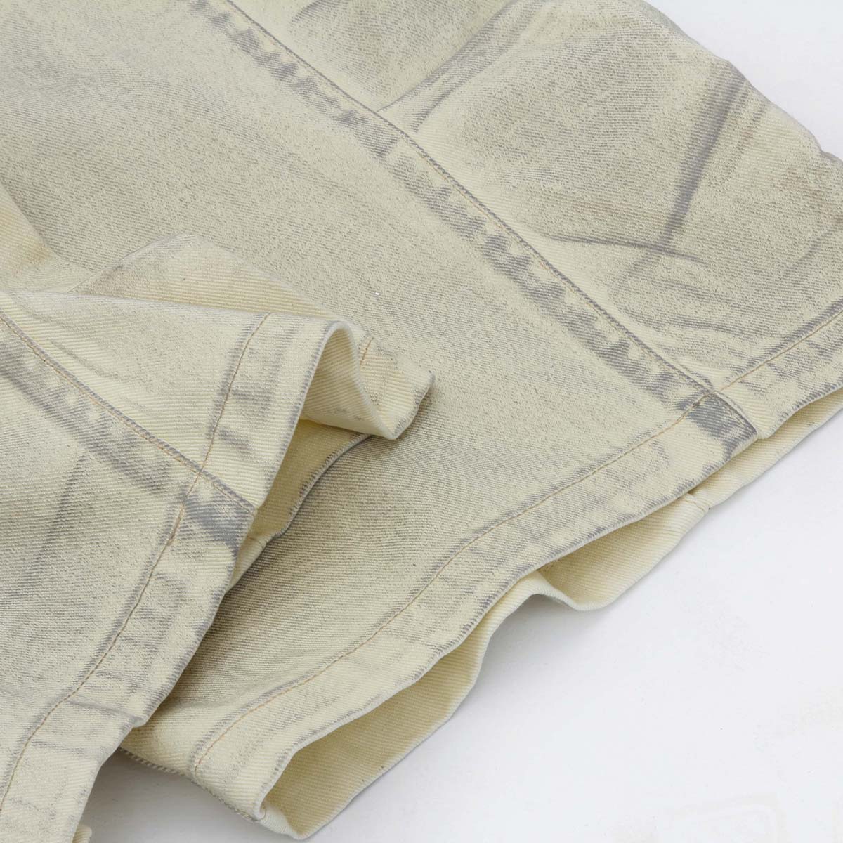 Vintage Washed Embroidery Bermuda Shorts