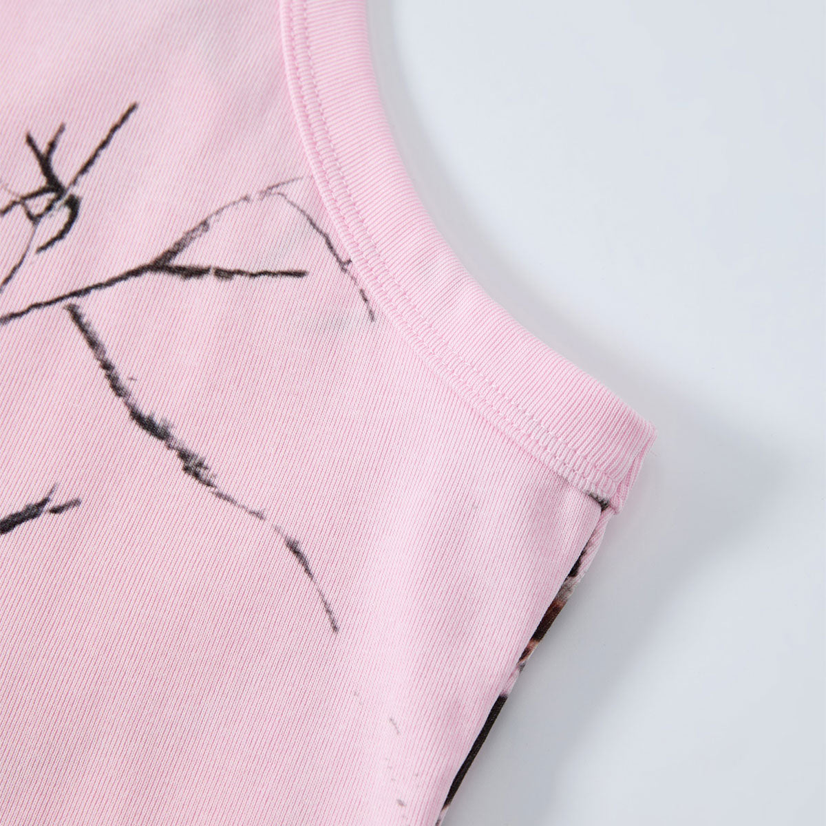 Nature Inspired Pink Camo Leaf Print Casual Tank