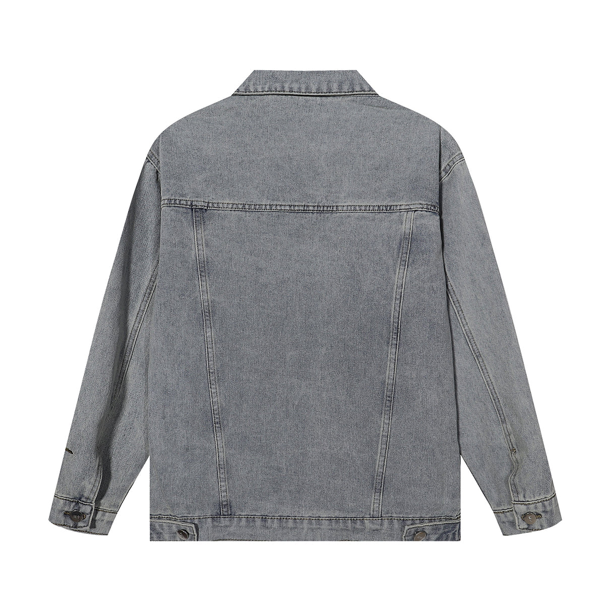 Shorts vaqueros con mariposas bordadas y adornados con perlas