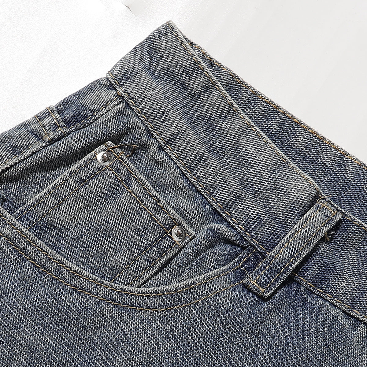 Bermudas vaqueras rasgadas con parches de camuflaje