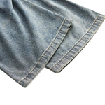 Vaqueros oversize con pliegues laterales