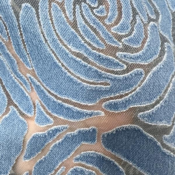 Floral Lace-Cut Cropped Denim Pants