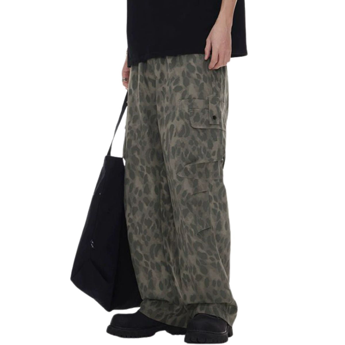 Relaxed Fit Leopard Cargo Trousers