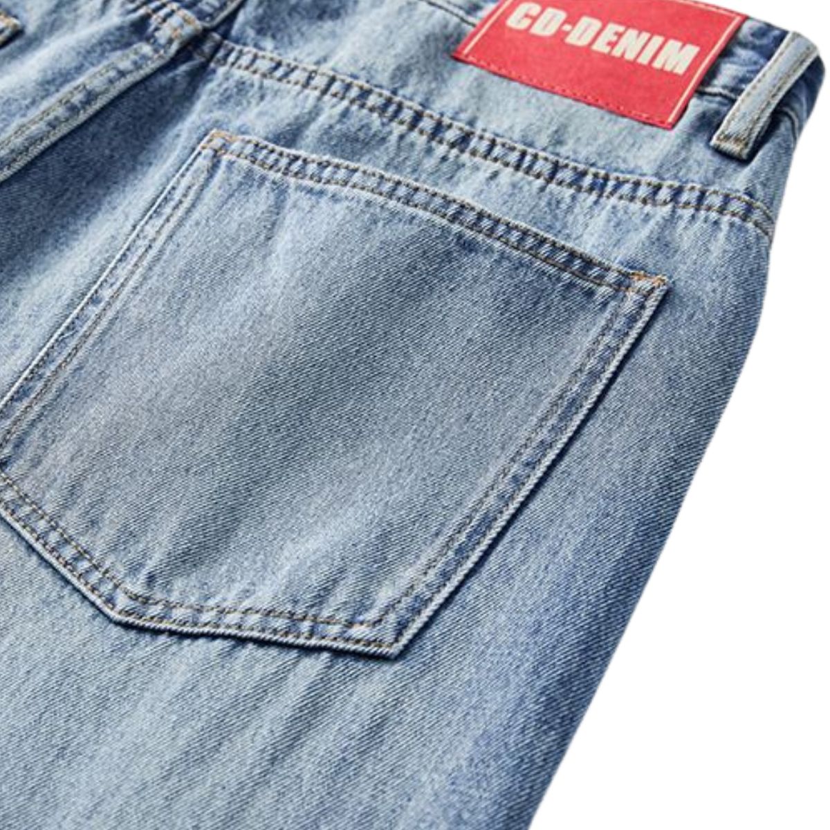 Vaqueros rectos rotos con dobladillo desgastado