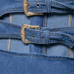 Minivestido halter de mezclilla con cortes