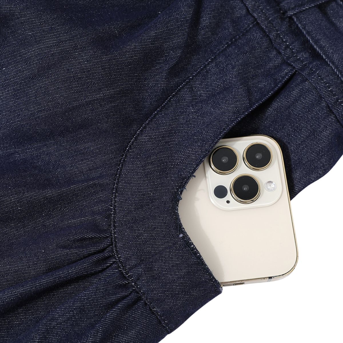 Falda vaquera con bordado de perlas y lavado vintage