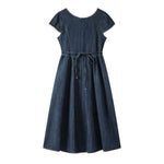 Falda vaquera con bordado de perlas y lavado vintage