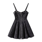 Falda vaquera con bordado de perlas y lavado vintage