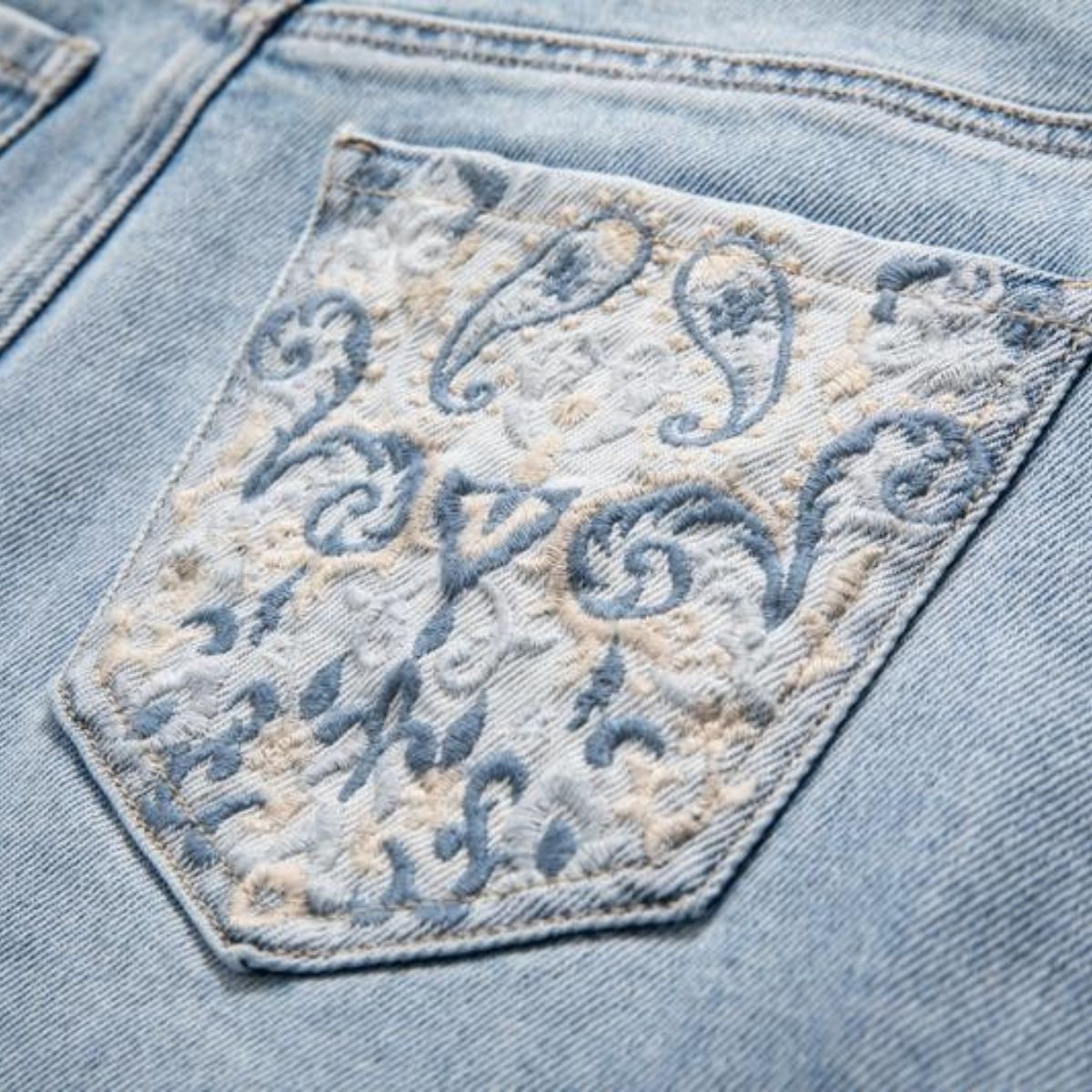 Risen Jeans Raw Hem Embroidered Pearl-Frog Closures Jeans