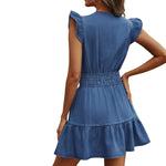 Vestido vaquero midi con cinturón y mangas cortas
